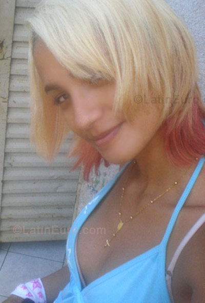 Date this good-looking Brazil girl Thumilla from Porangatu BR708
