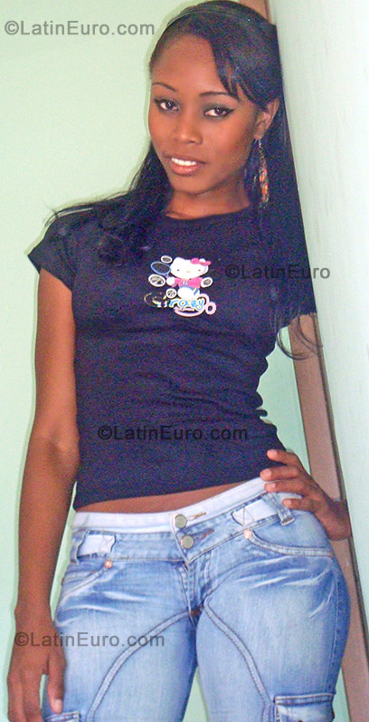Date this beautiful Colombia girl Jessica from Cali CO10379