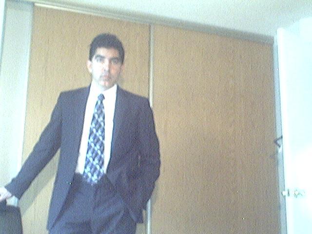 Date this attractive United States man Francisco from Aurora US1950