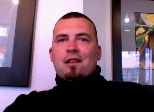 Date this beautiful United States man Matthew from San Diego US1958
