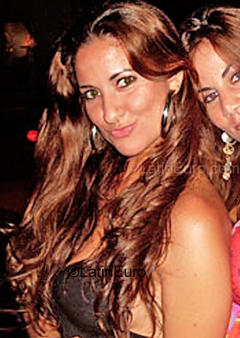 Date this happy Brazil girl Rosana from Salvador BR939