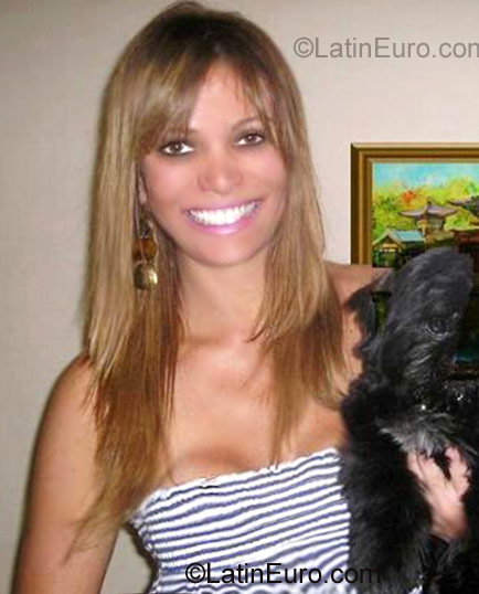 Date this passionate Brazil girl Carla from Uberlandia BR7852