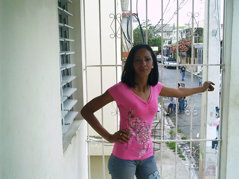 Date this athletic Dominican Republic girl Alta from Santiago DO737