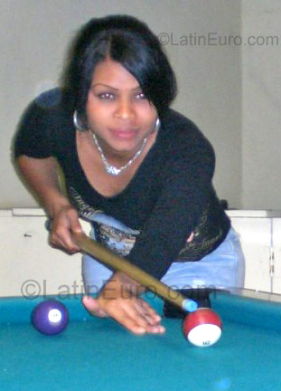 Date this funny Dominican Republic girl Diana from  DO766