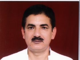 Date this athletic India man Ashok from Muzzaffarnagar IN38
