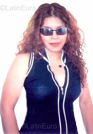 Date this voluptuous Peru girl Melisa from Lima PE86