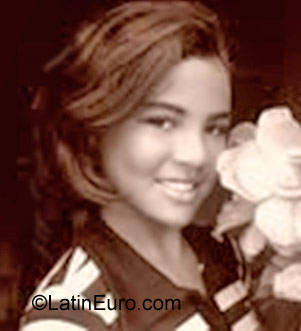 Date this cute Brazil girl Wendja from Sao Miguel Dos Canpos BR1058