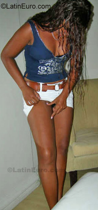 Date this happy Brazil girl Tania from Sao Goncalo BR1078