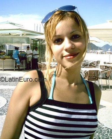 Date this passionate Brazil girl Lilica26 from Rio De Janeiro BR1113