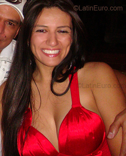 Date this hot Brazil girl Vanessa from Belo Horizonte BR1116
