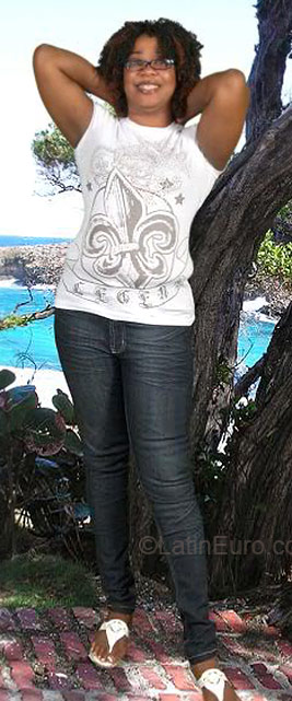 Date this charming Jamaica girl Paula from  JM28