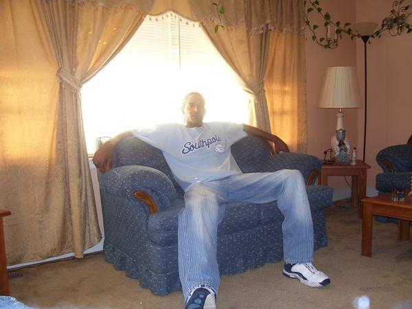 Date this beautiful United States man Redbone1800 from Burlington US2638