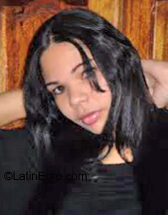 Date this voluptuous Brazil girl Dany from Ulianopolis BR1174