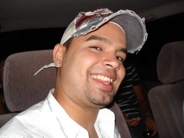 Date this charming Dominican Republic man Darwys from Santiago DO964