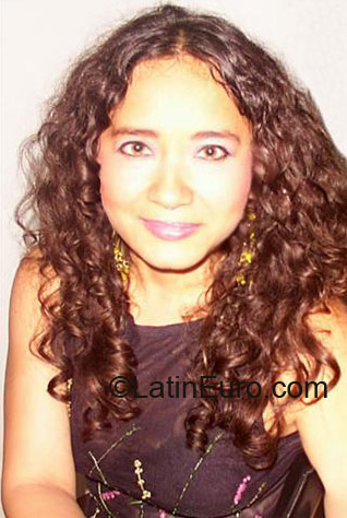 Date this delightful Peru girl Milagros from Lima PE94