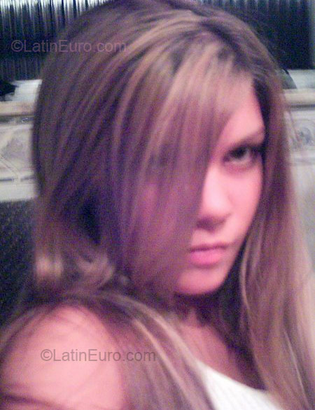 Date this lovely Brazil girl Roberta from Rio De Janeiro BR1213