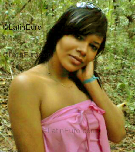 Date this stunning Brazil girl Tamiris from Jacobina BR1214