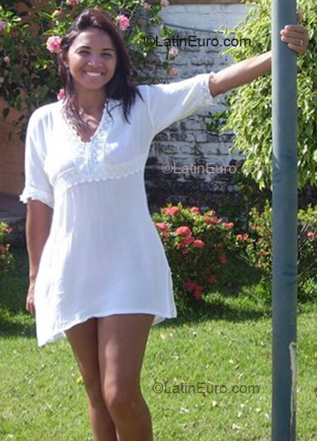 Date this funny Brazil girl Maria Vanusa from Natal BR1276