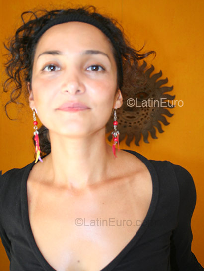 Date this beautiful Mexico girl Perla Paola from Cancun MX68