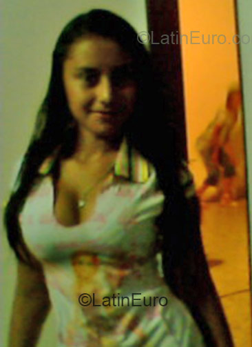 Date this passionate Colombia girl Lina Marcela from Cali CO1006