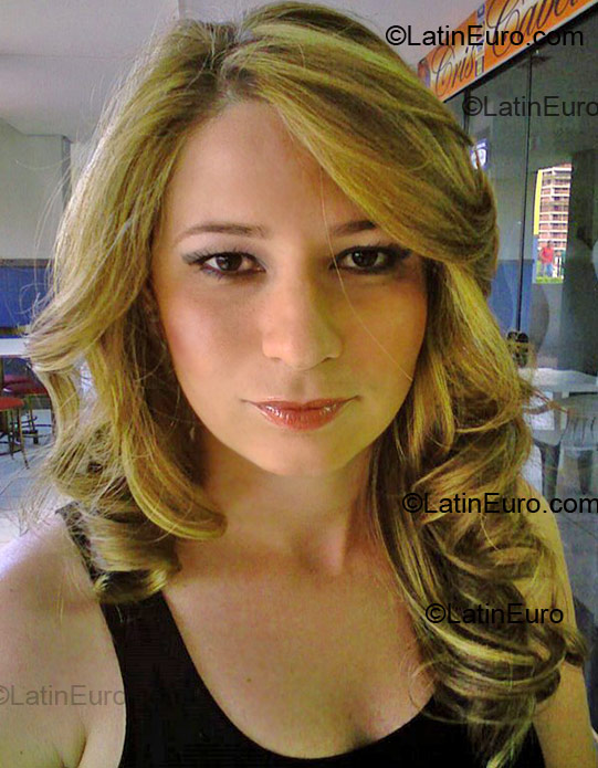 Date this pretty Brazil girl Daniela from Ceilandia BR1293