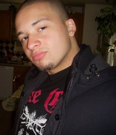 Date this attractive United States man Santiine from Bridgeport US2956