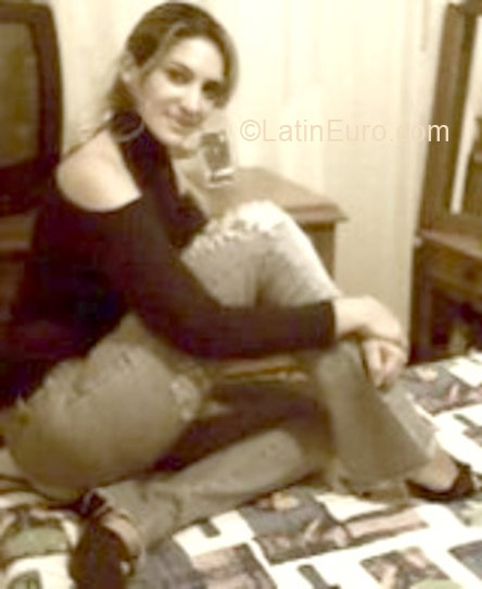 Date this voluptuous Brazil girl Lucia Helena from Volta Redonda BR1339