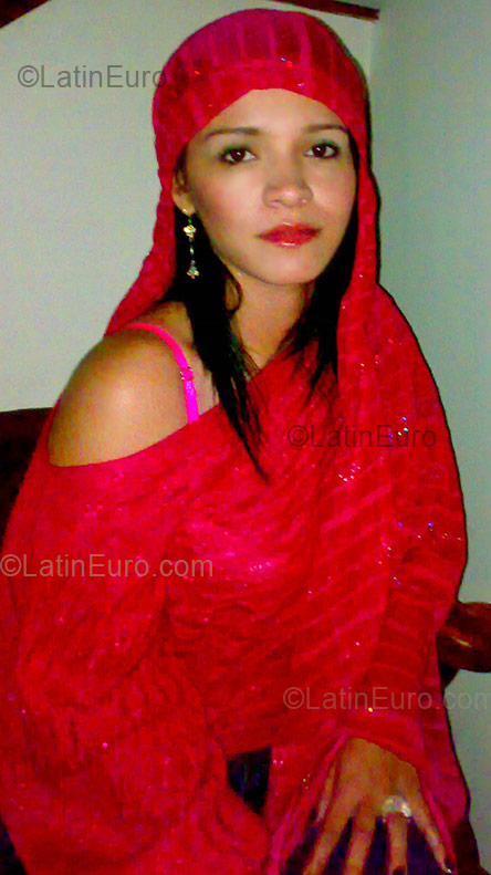 Date this voluptuous Colombia girl Jeny Cristina from Medeliin CO1073