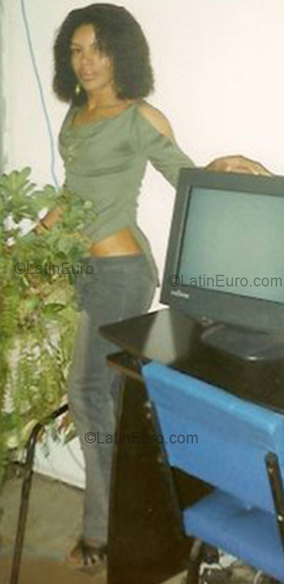 Date this voluptuous Brazil girl Cidinha from Sao Paulo BR1394