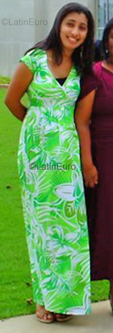 Date this hot Brazil girl Vivian Cristina from Rio De Janeiro BR1395