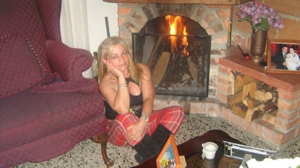 Date this nice looking Colombia girl Colombianita40 from Medellin CO1139