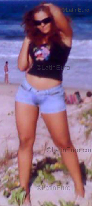 Date this young Brazil girl Lucian from Rio De Janeiro BR1467