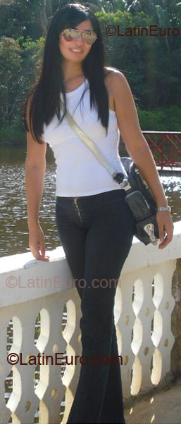Date this nice looking Brazil girl Ely from Joao Pessoa BR1503