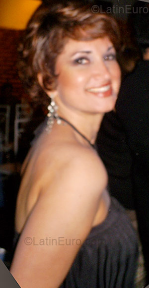 Date this cute Brazil girl Ana Lucia from Rio de Janeiro BR1527