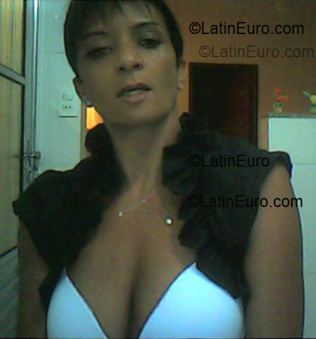 Date this beautiful Brazil girl Vilma from Sao Paulo BR1541