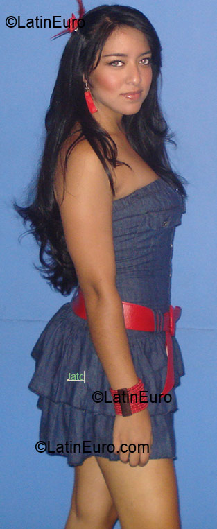 Date this cute Colombia girl Diana from Medellin CO1382