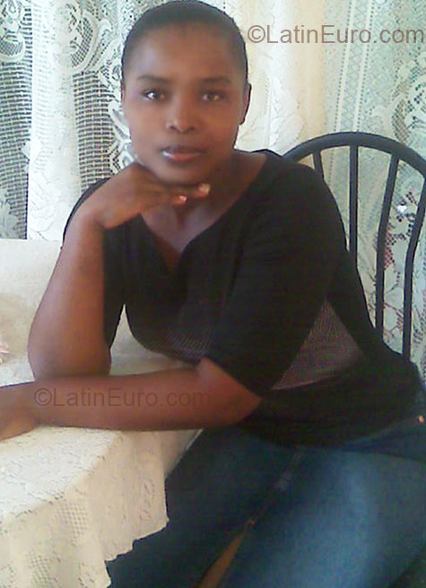Date this young Dominican Republic girl Cleivy Simona from Santo Domingo DO1641