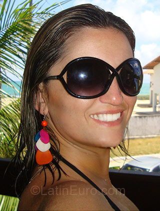 Date this foxy Brazil girl Sibely from Itapetininga BR1714