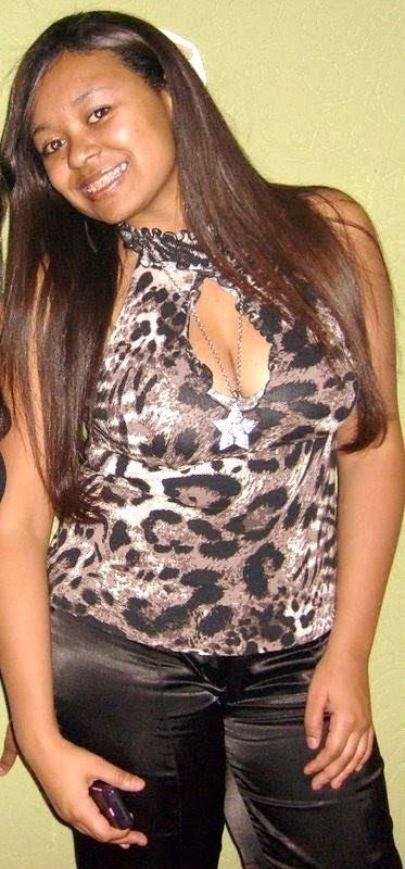 Date this good-looking Brazil girl Thaisi from SÃo Paulo BR1720