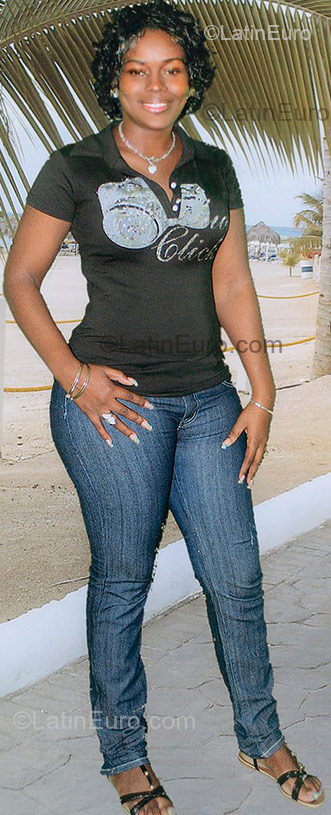 Date this pretty Jamaica girl Monique from St Anns JM52