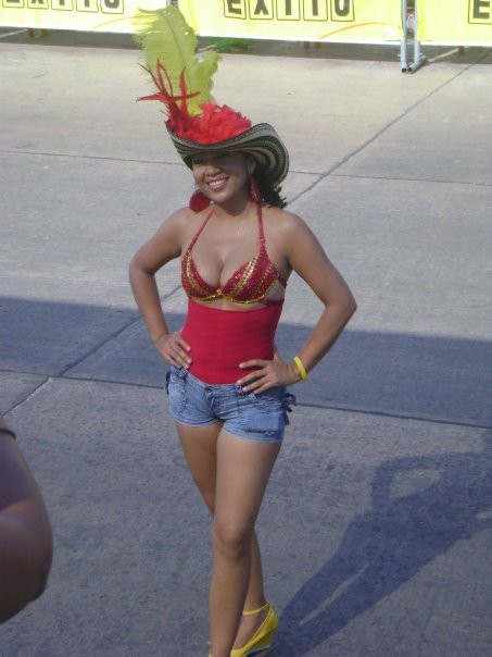 Date this foxy Colombia girl Darling from Barranquilla CO1570