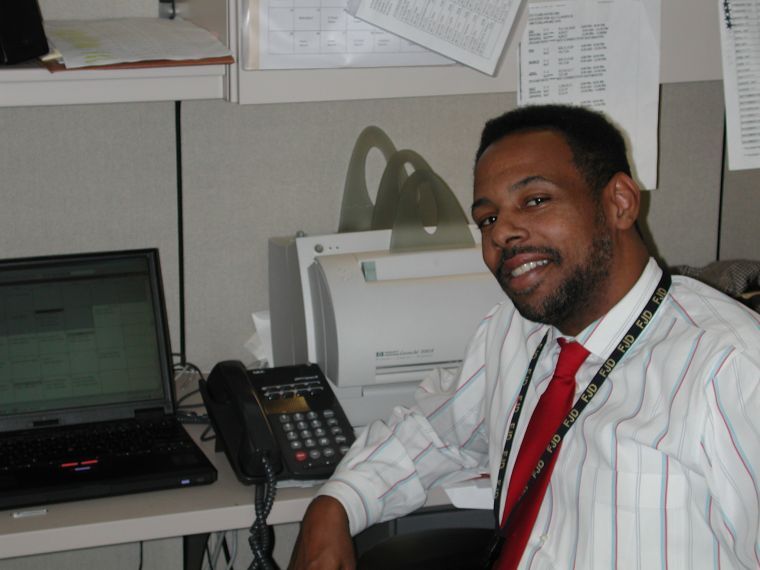 Date this happy United States man MoJohnson from Philadelphia US4091