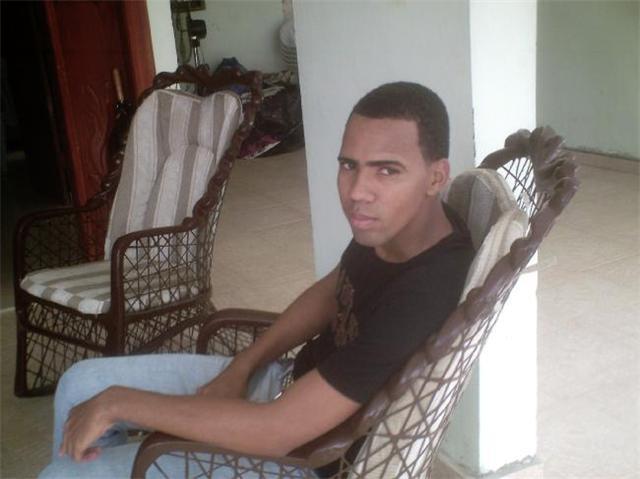 Date this cute Dominican Republic man Eri_pao123hotma from Santo Domingo DO1907