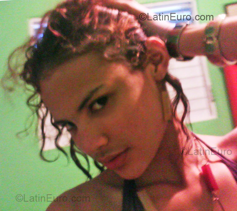 Date this hot Dominican Republic girl Tatiana from Mao Valverde DO1971