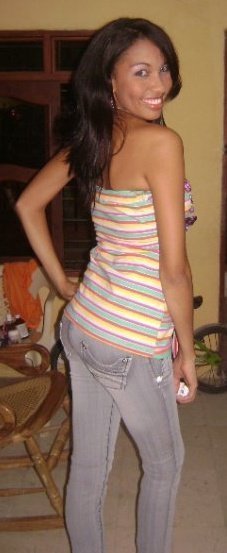 Date this pretty Colombia girl CINDY from Barranquilla CO1781