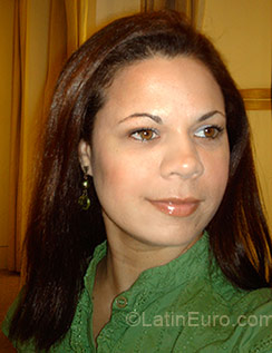 Date this young Brazil girl Renata from Sao Paulo BR1922