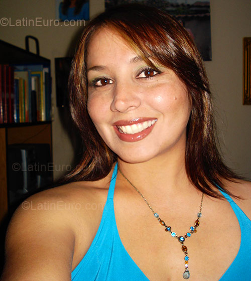 Date this sensual Peru girl Karina from Huanuco PE152