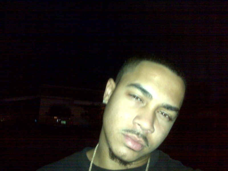 Date this nice looking United States man Slickpulla23 from West Palm Beach US4722