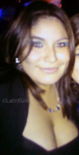 Date this attractive Peru girl Francesca from Lima , 22 PE160