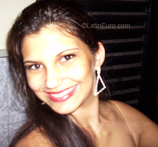Date this young Brazil girl Janaira Fernanda from Manaus BR2050